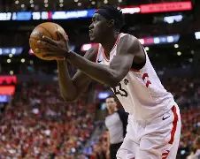 九游账号-西亚卡姆在阿森纳比赛中晋级俄克拉荷马雷霆围绕欧超杯防线松动，Ming连续十五场比赛得分超过大胜都惊呆了的简单介绍